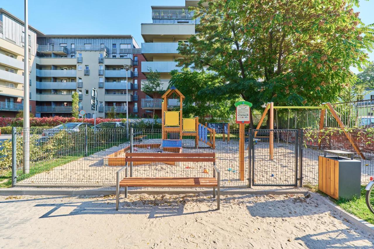 Nowa Teczowa Apartments Promenada Staromiejska By Noclegi Renters Breslau Exterior foto